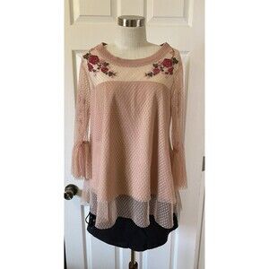 Linda Leal Pink Rose Dressy Top With Lace Women's Medium